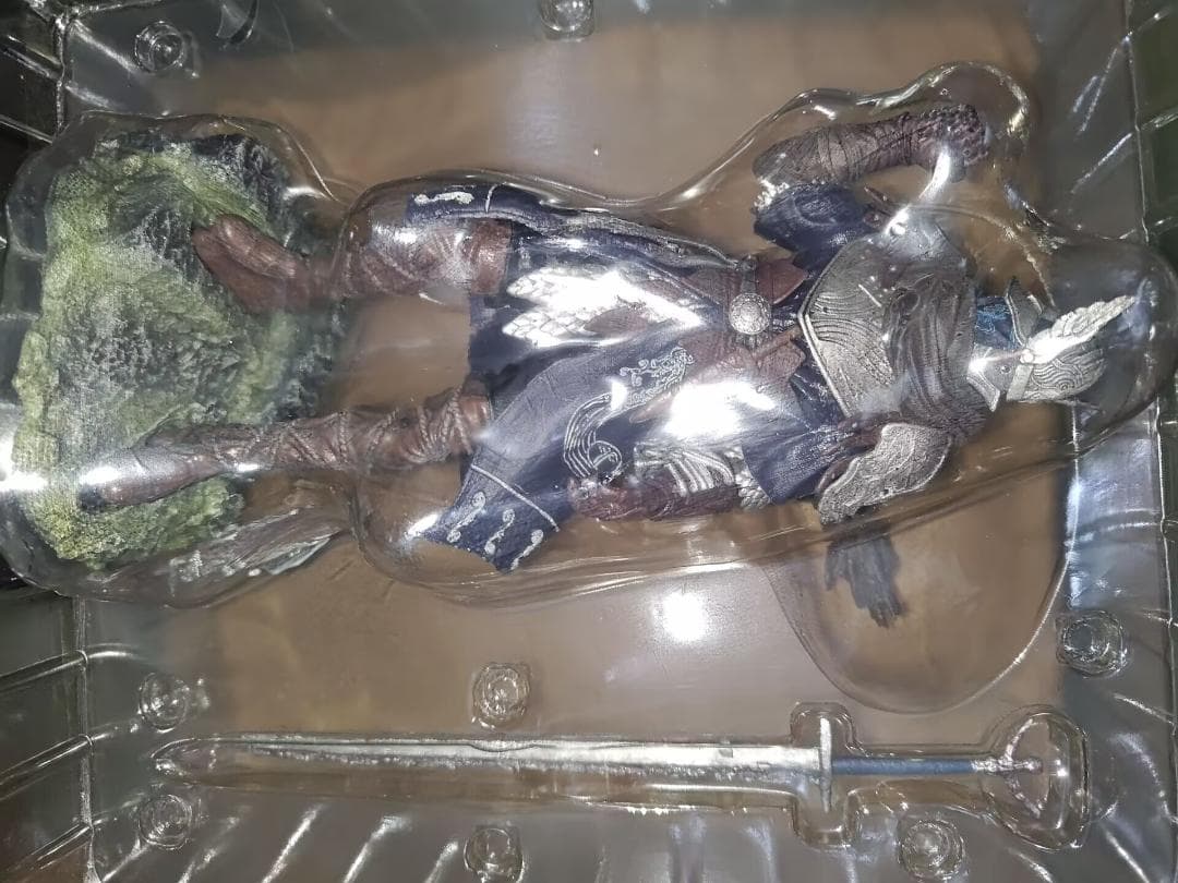 ELDEN RING エルデンリング　追跡者　フィギュア　塗装完成品