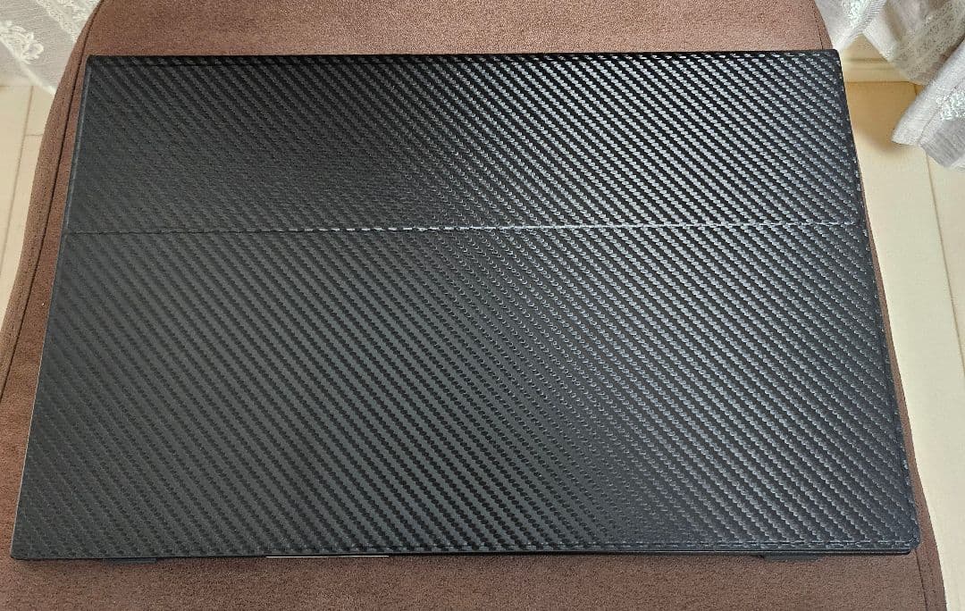 タッチディスプレイ　15インチ　モバイル　カバー付き