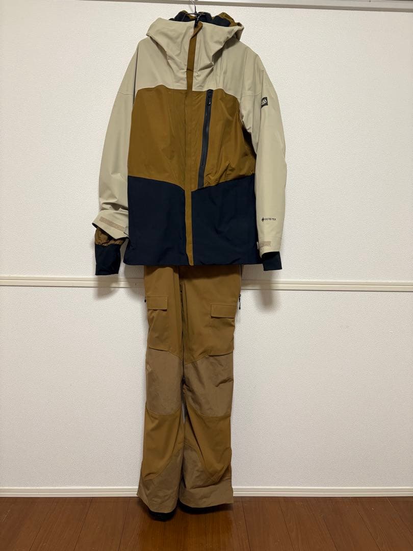 686 GORE-TEX スノーボードウェア　ビブパンツ　シックスエイトシックス