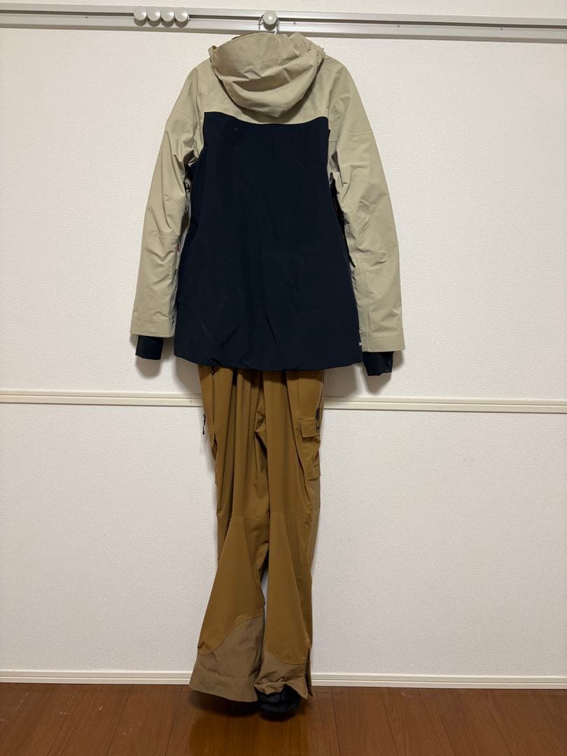 686 GORE-TEX スノーボードウェア　ビブパンツ　シックスエイトシックス