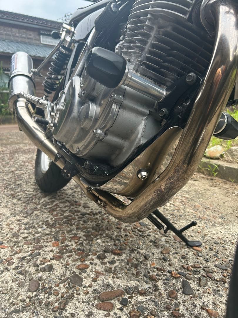 sr400ベルトラン製アンダーガード