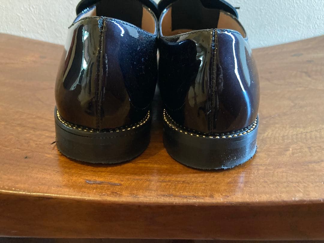 【本日価格】インターショシュール レースリボンエナメルキルトシューズ 37