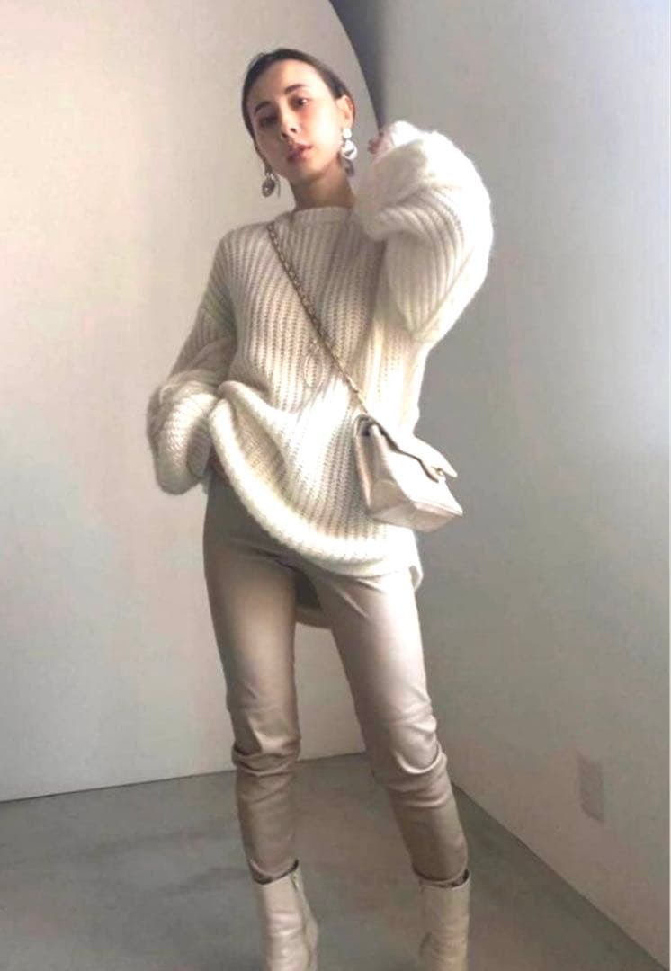 AMERI BACK CABLE KNIT バックケーブルニット ホワイト