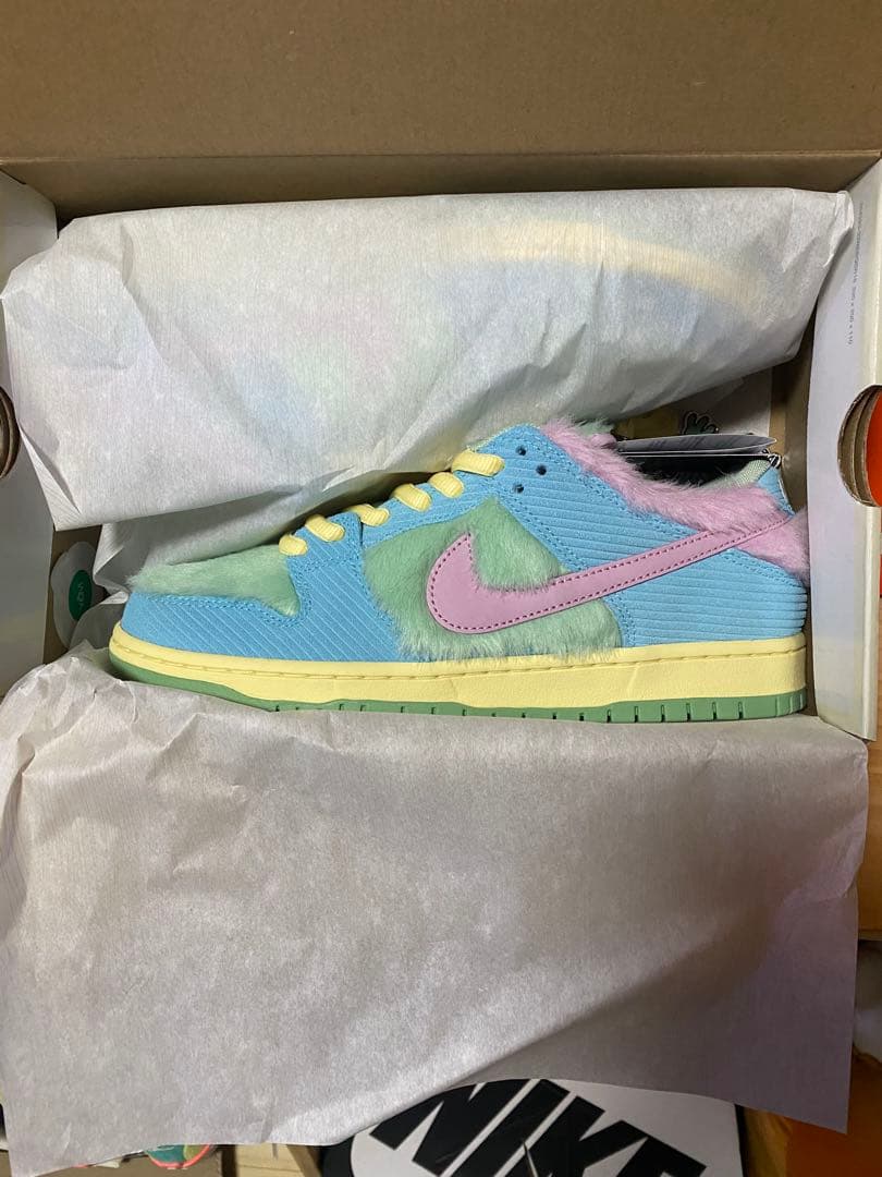 靴 NIKE SB DUNK LO