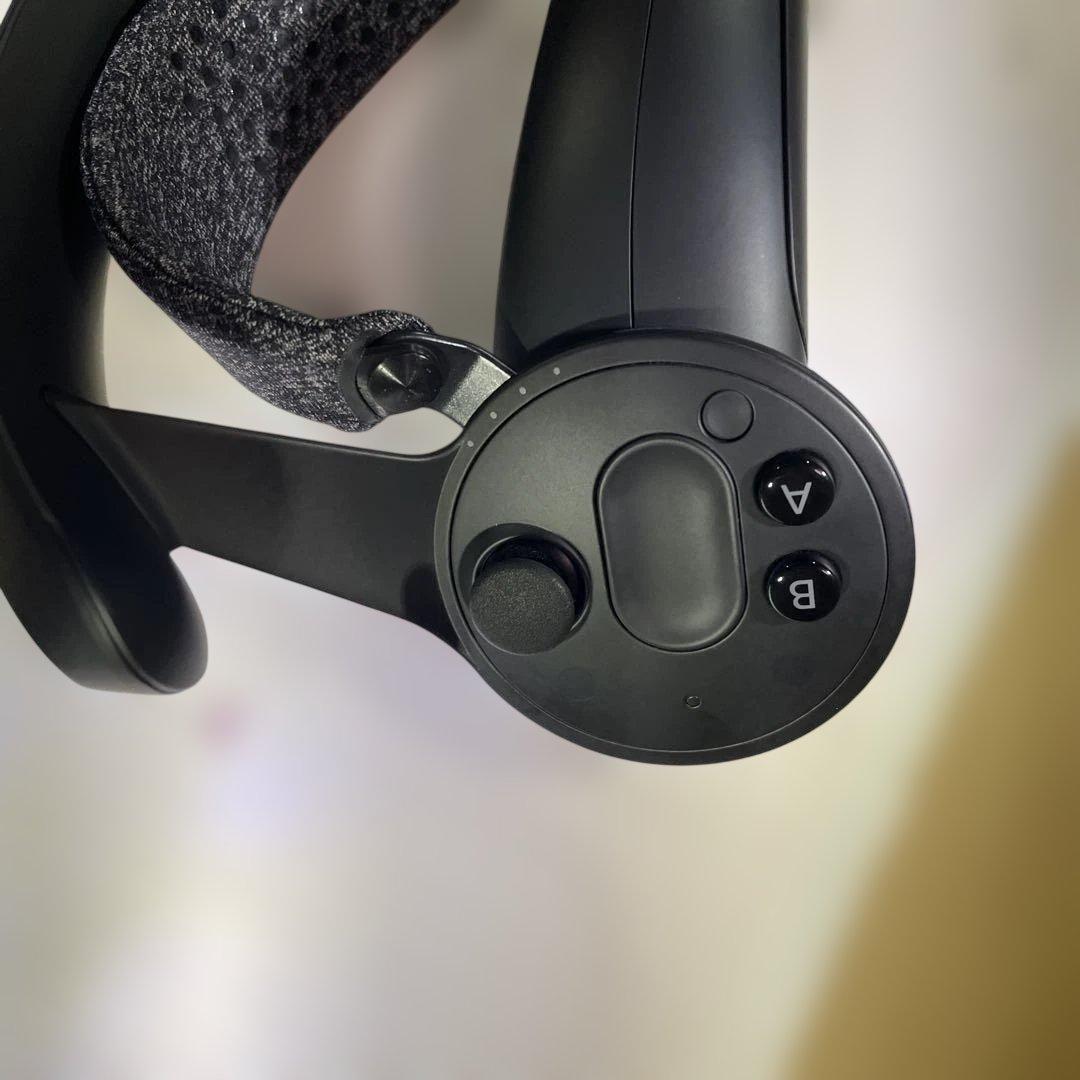 美品　valve indexコントローラー左右セット 動作確認済み　清掃済み