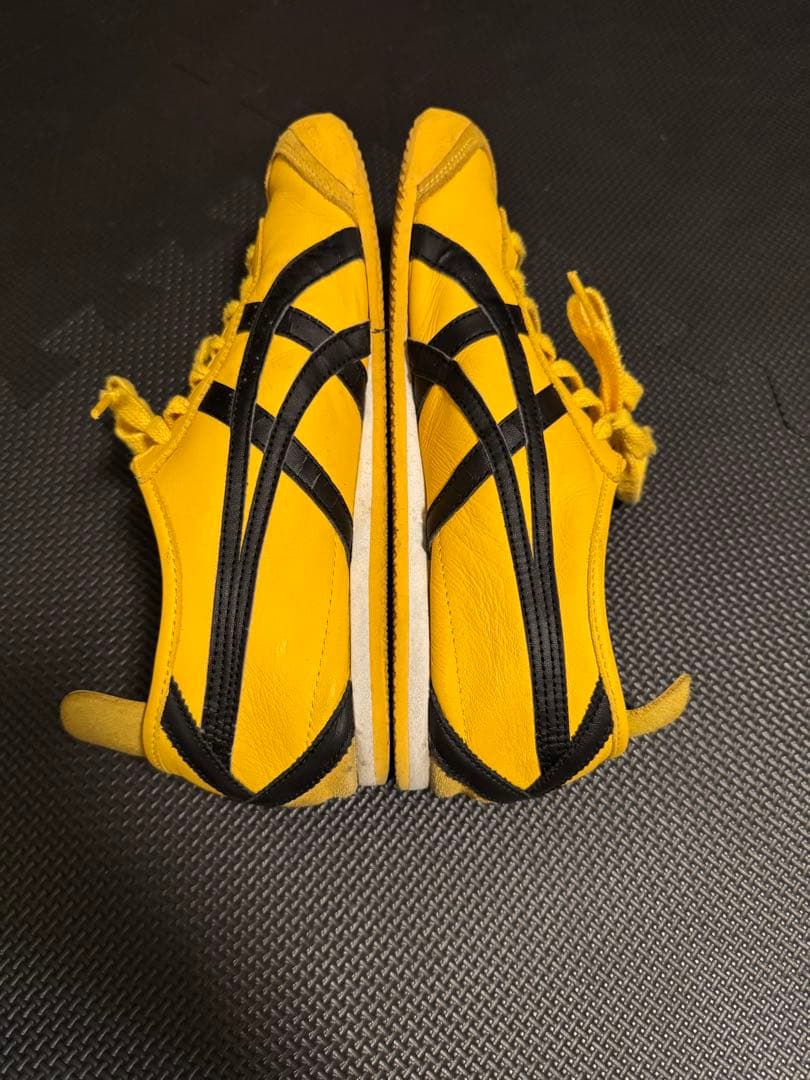 オニツカタイガー　メキシコ66 イエロー