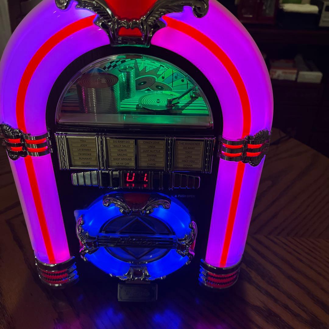 レトロジュークボックスラジオ付き CDプレーヤー （ジャンク）