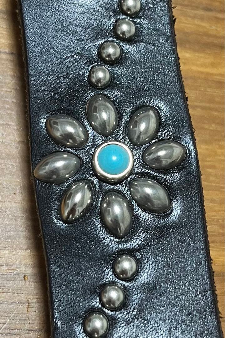 お*す様 HTC Belt 32⭐️HTCターコイズスタッズベルト/財布キムタク