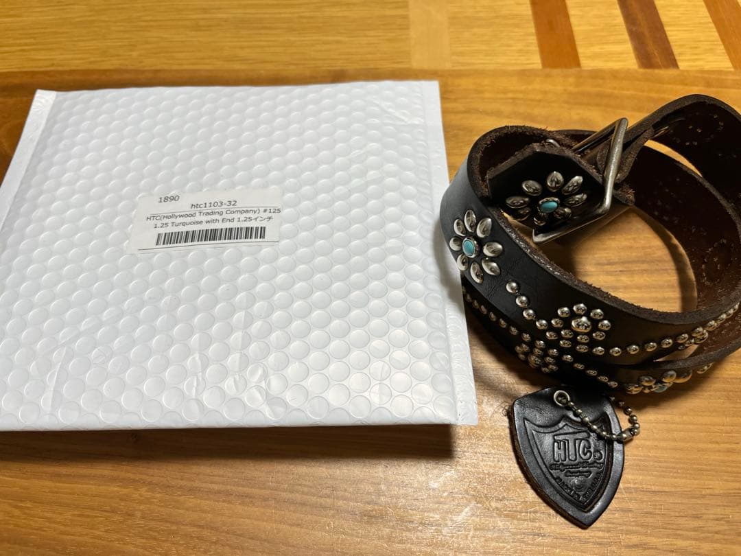 お*す様 HTC Belt 32⭐️HTCターコイズスタッズベルト/財布キムタク