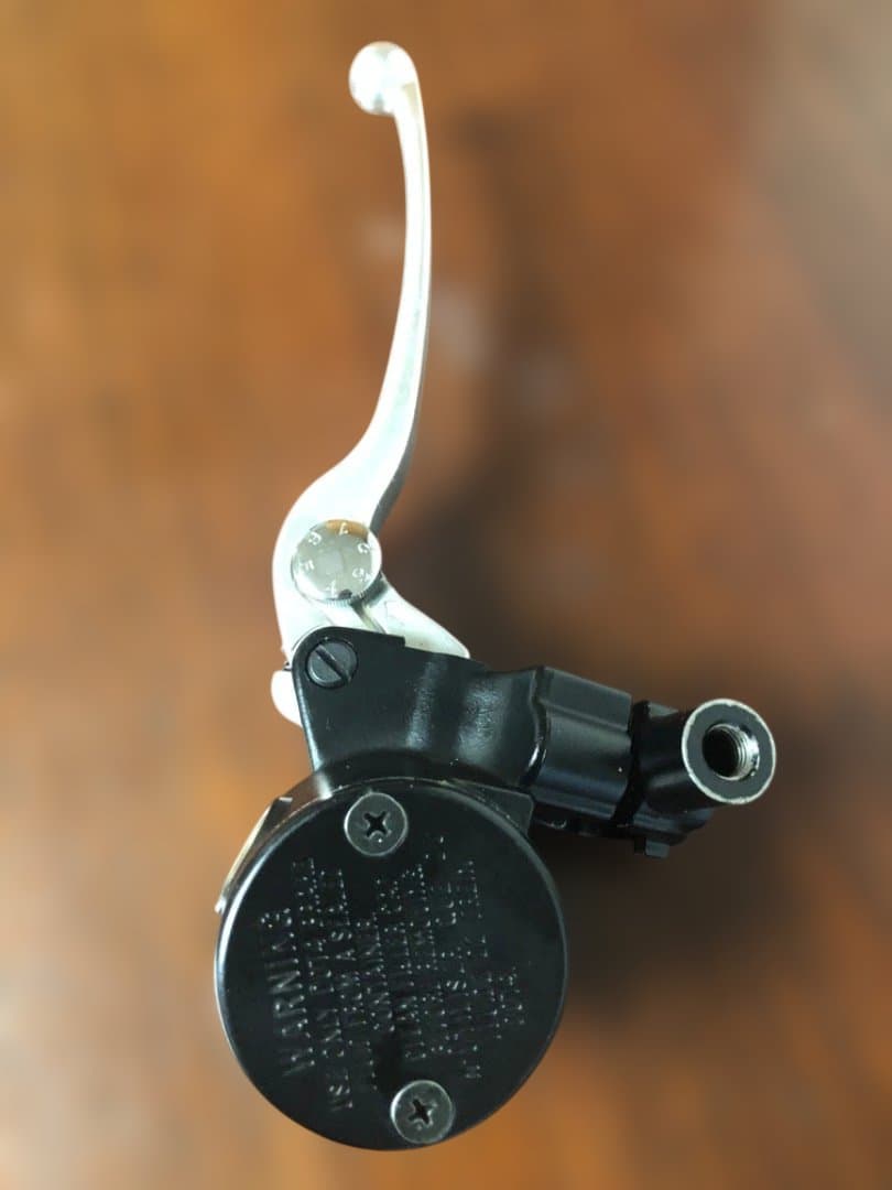 ブレーキマスターシリンダーニッシンレトロタイプ