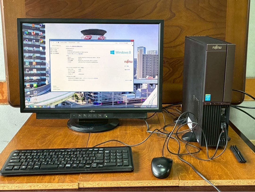 富士通 デスクトップPC Windows 8 本体