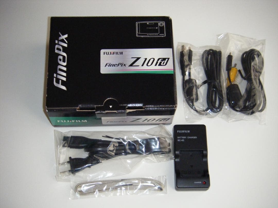 富士フィルム FinePix Z10fd