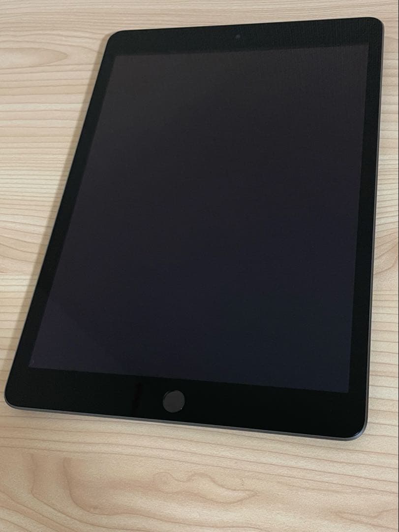 Cchan ！Apple iPad 9世代　スペースグレー 本体＋ケース