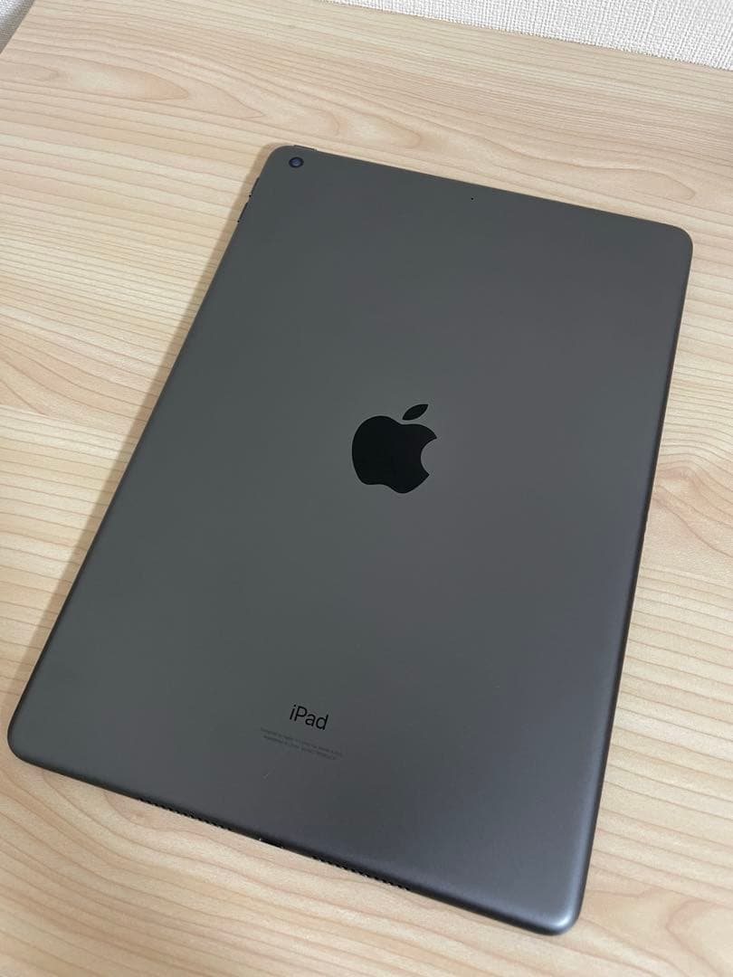 Cchan ！Apple iPad 9世代　スペースグレー 本体＋ケース