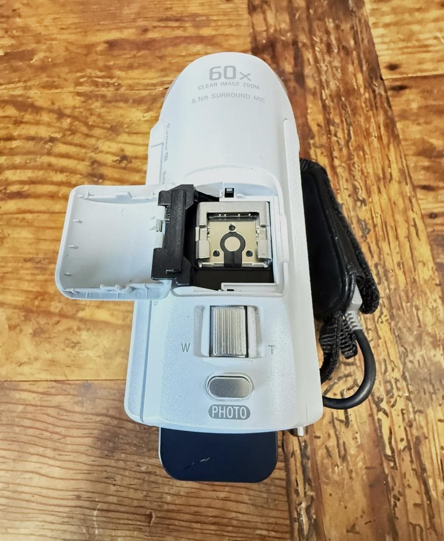 SONY HANDYCAM HDR-CX670 ホワイト 2015年製