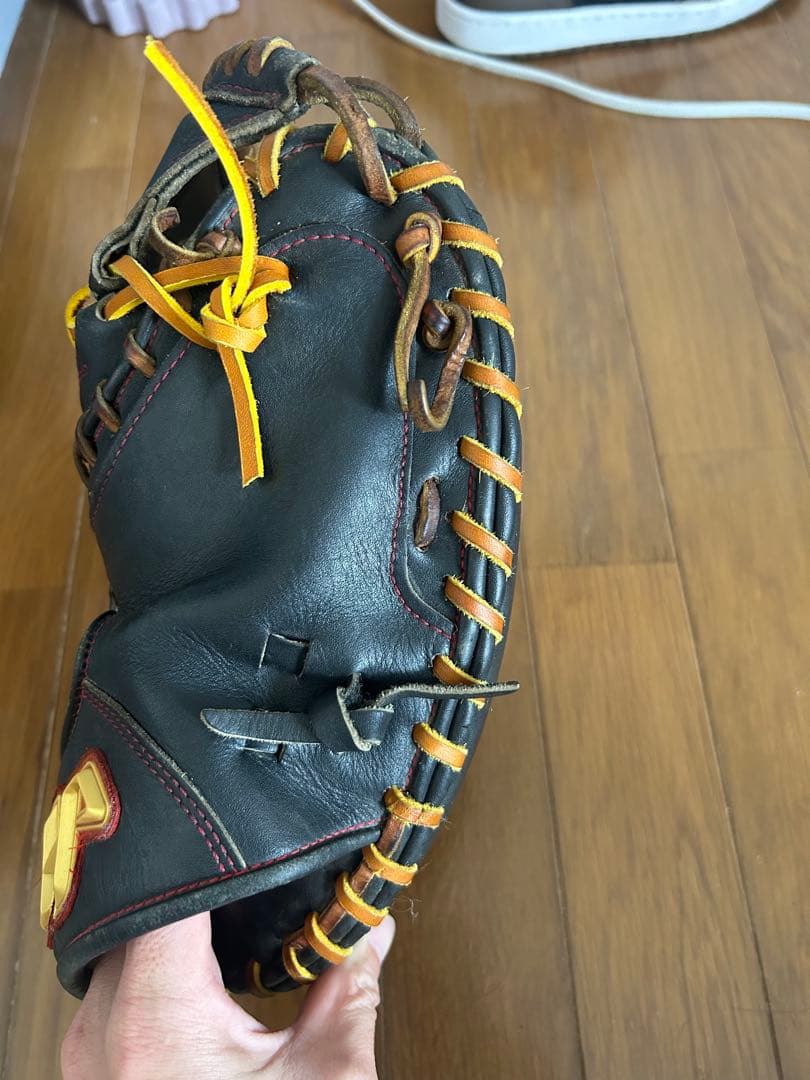 ハタケヤマ硬式野球用グローブ 黒