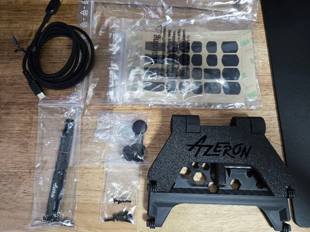 Azeron Cyborg Ⅱ ゲーミング左手デバイス ブラック スタンド付き