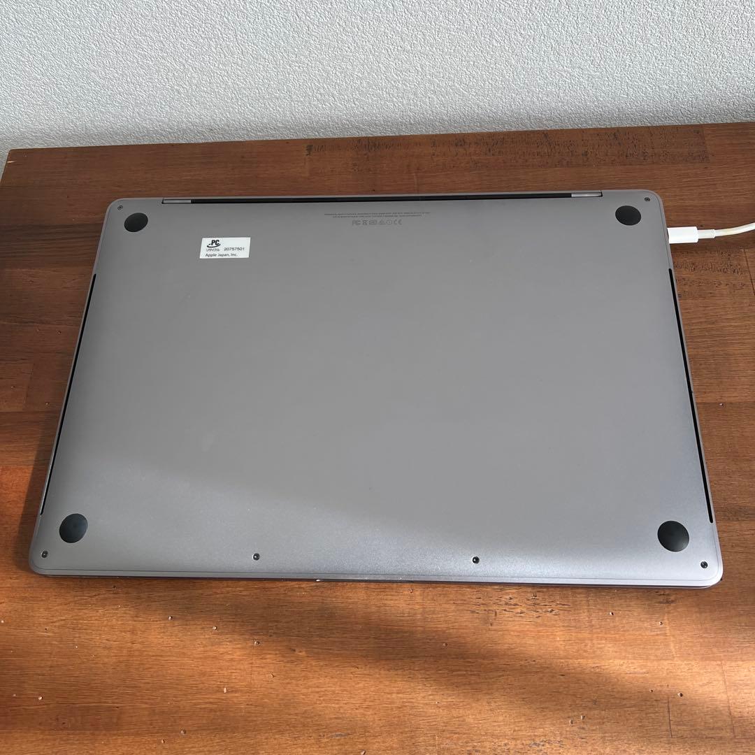 MacBook Pro 15インチ 2016