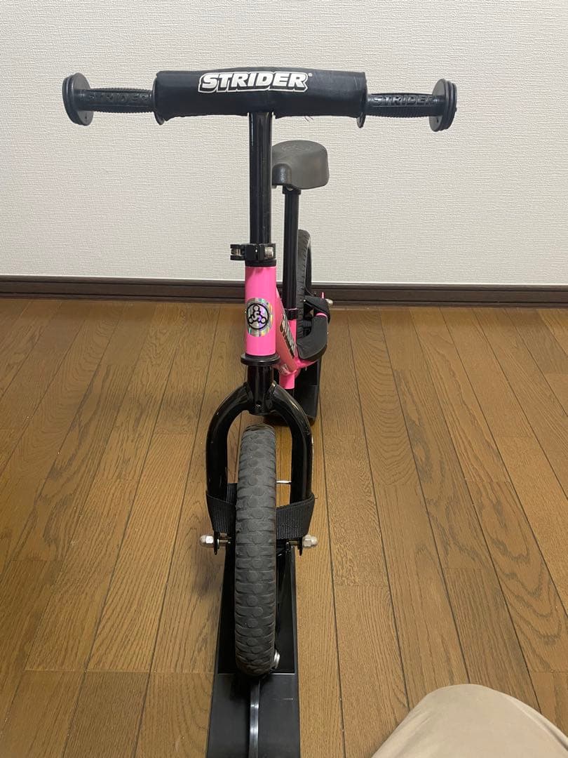 STRIDER SPORT ストライダー　ピンク 12インチ アタッチメント付き