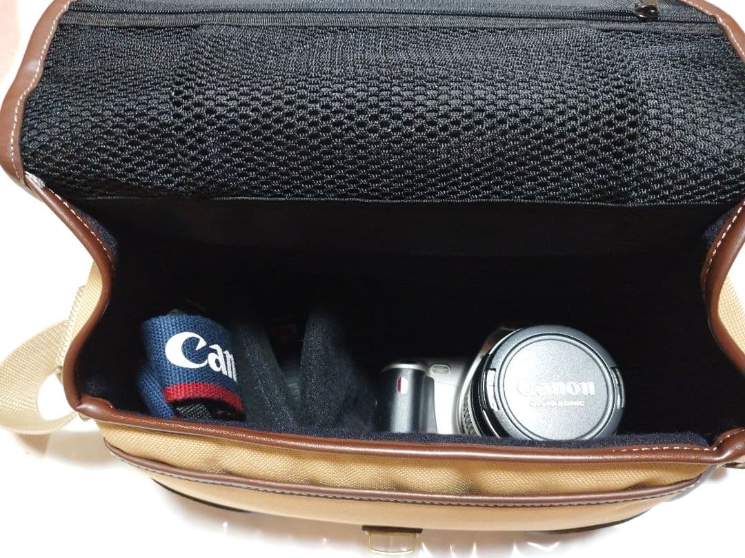 フィルムカメラ Canon EOS KISS3