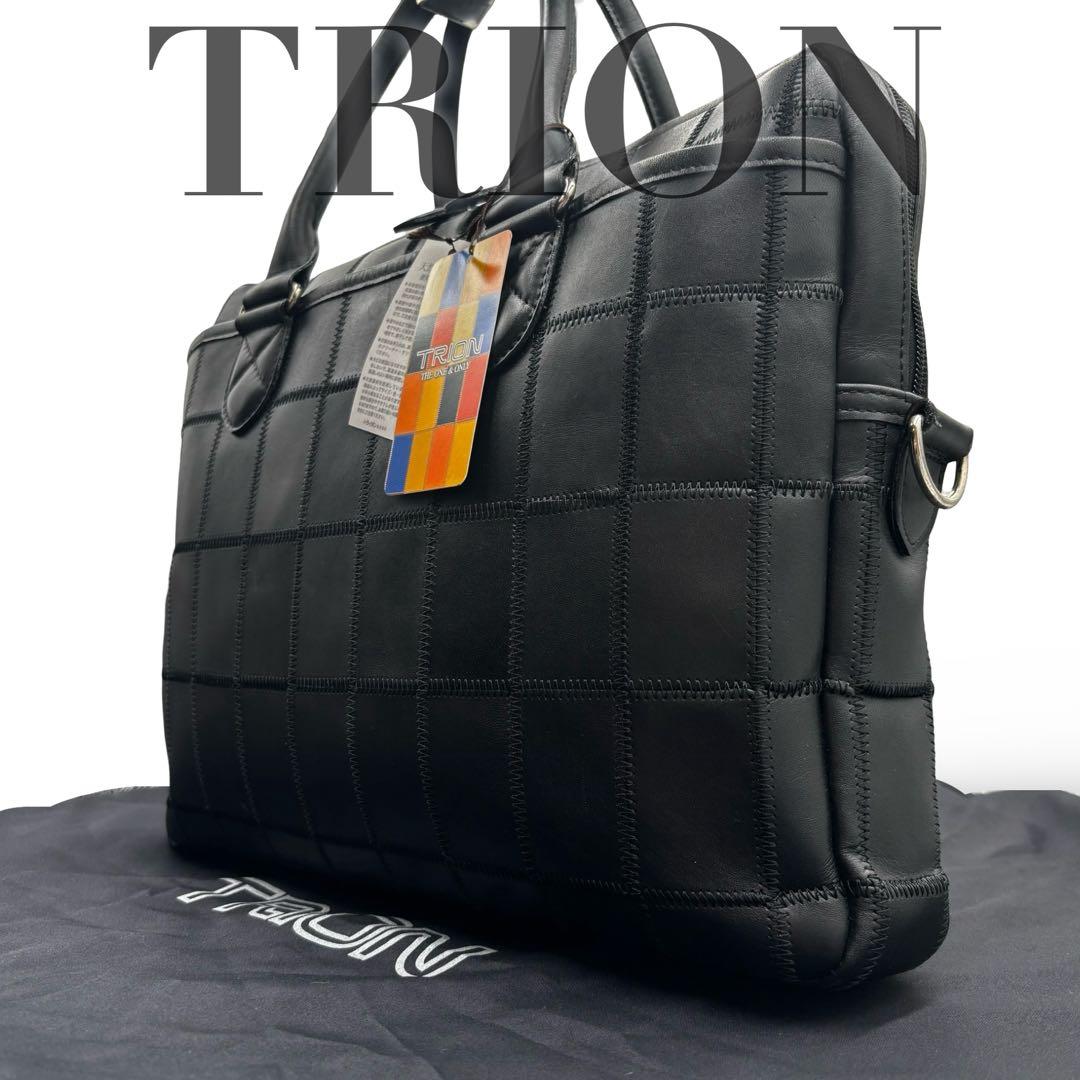 【新品タグ付き】トライオン　ビジネスバッグ　レザー　ブラック　通勤通学　大容量