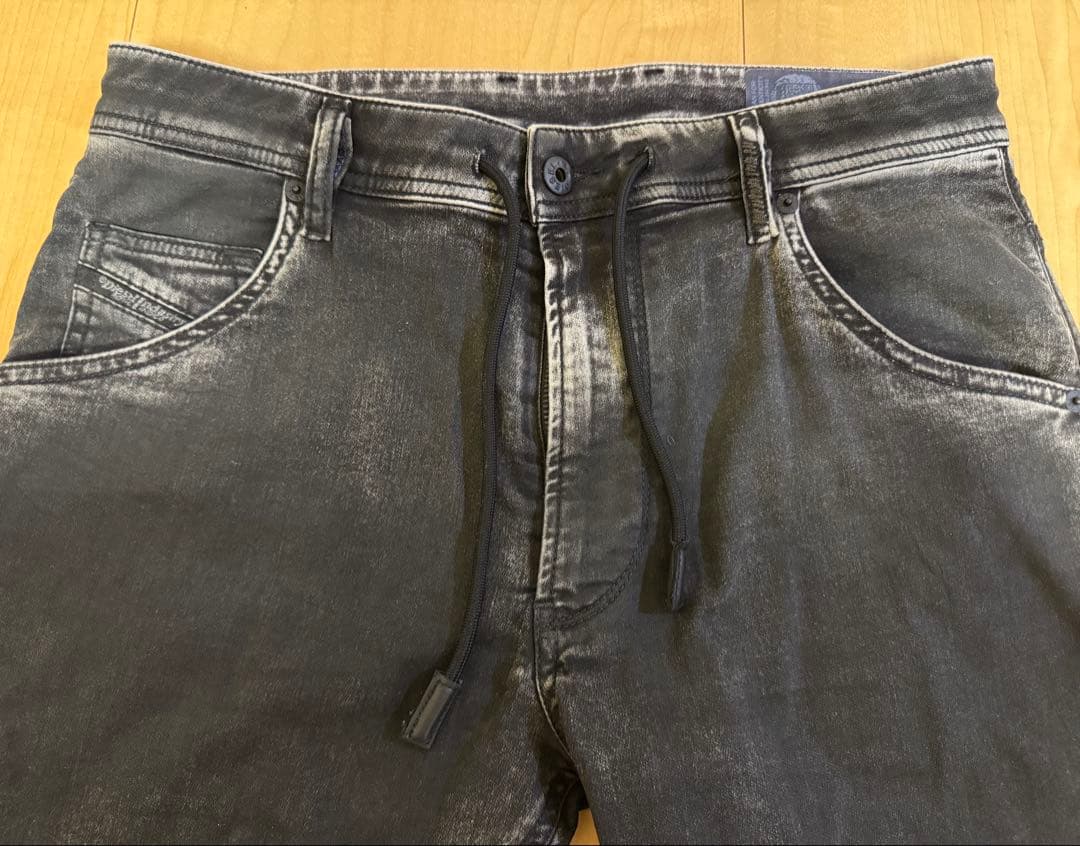 ジョグジーンズ DIESEL KROOLEY W30