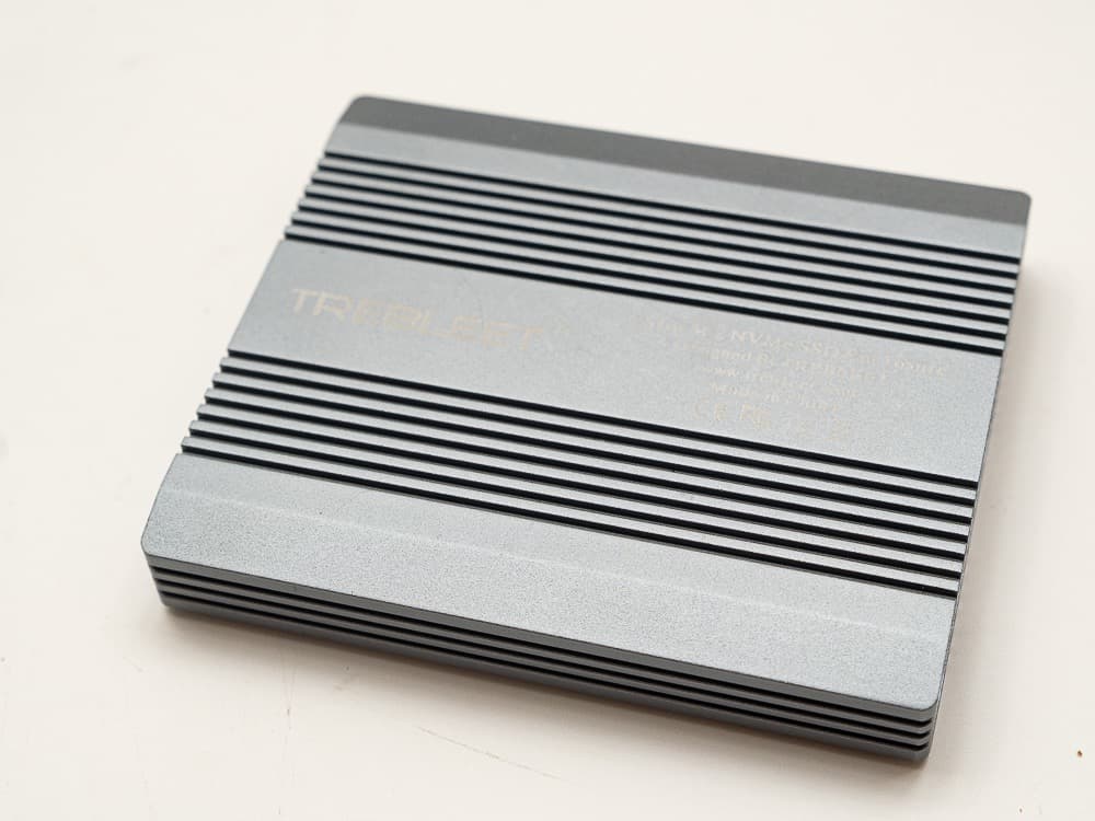 Thunderbolt 3 TREBLEET ダブル NVMe M.2 RAID