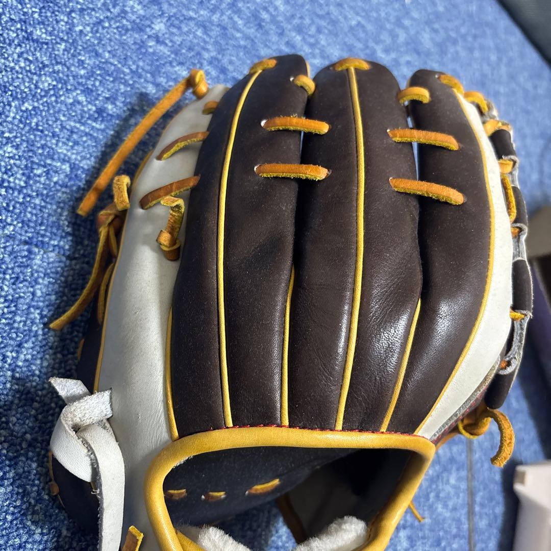 内野手用グラブ（源田モデル）