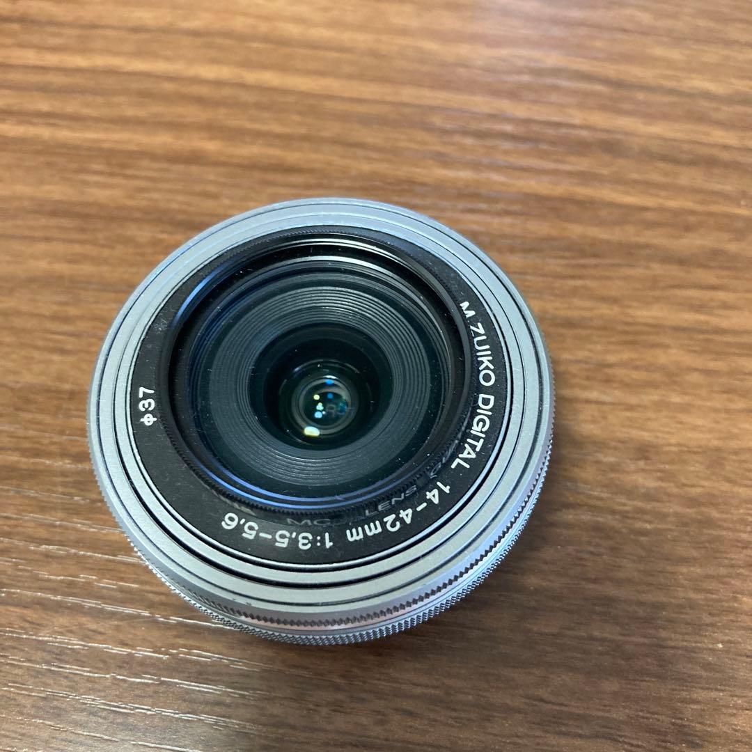 デジタルカメラ OLYMPUS OM-D E-M10