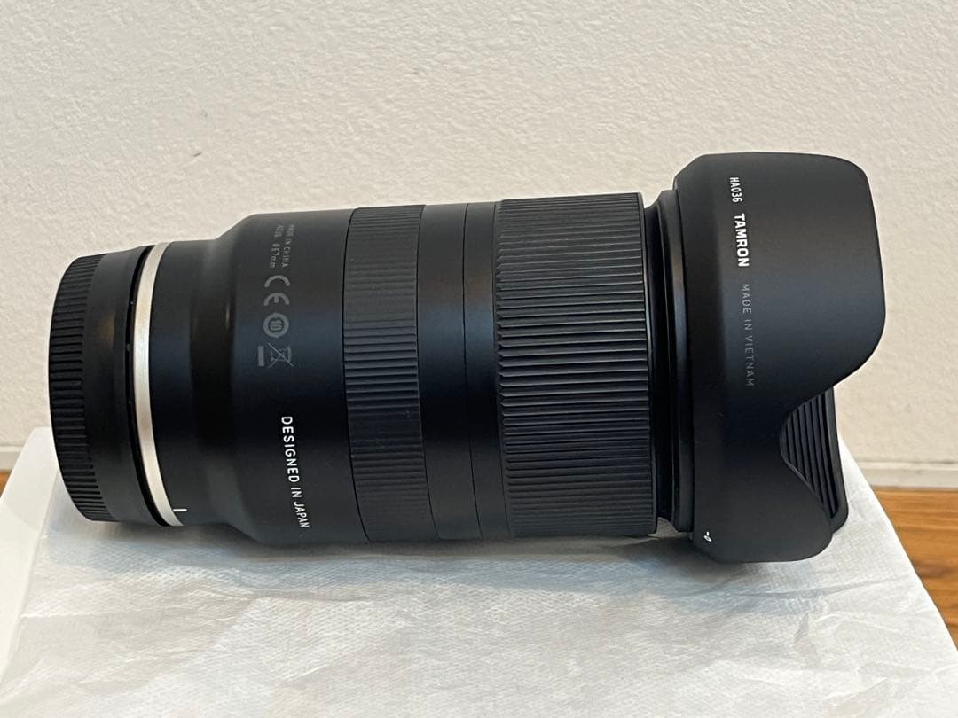 TAMRON 28-75mm F/2.8 Di III RXD 傷あり