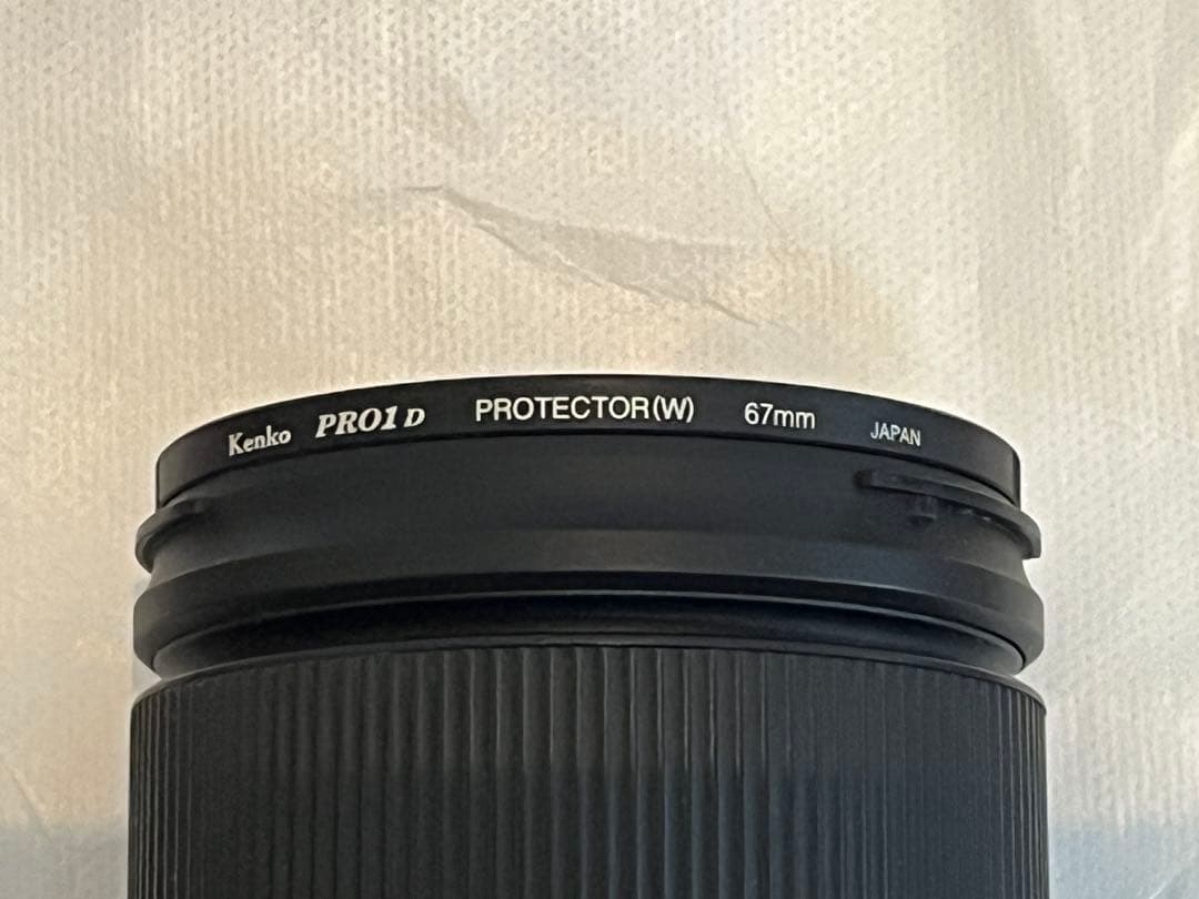 TAMRON 28-75mm F/2.8 Di III RXD 傷あり