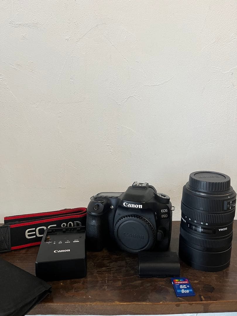 EOS 80D一眼レフカメラとSIGMA8-16mmと更にオマケ付き