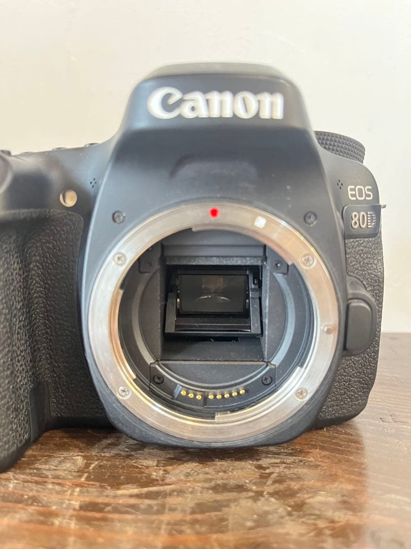 EOS 80D一眼レフカメラとSIGMA8-16mmと更にオマケ付き