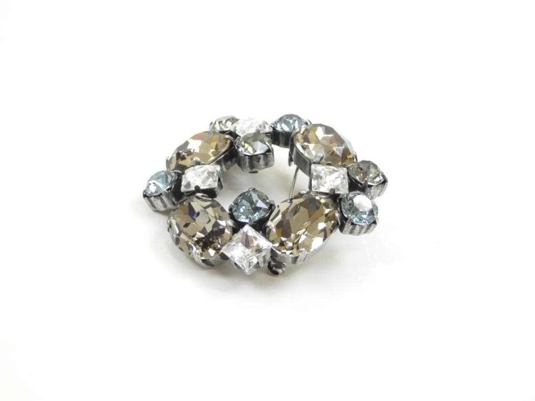 美品★FOXEY ラインストーンブローチ ローズ ビジュー