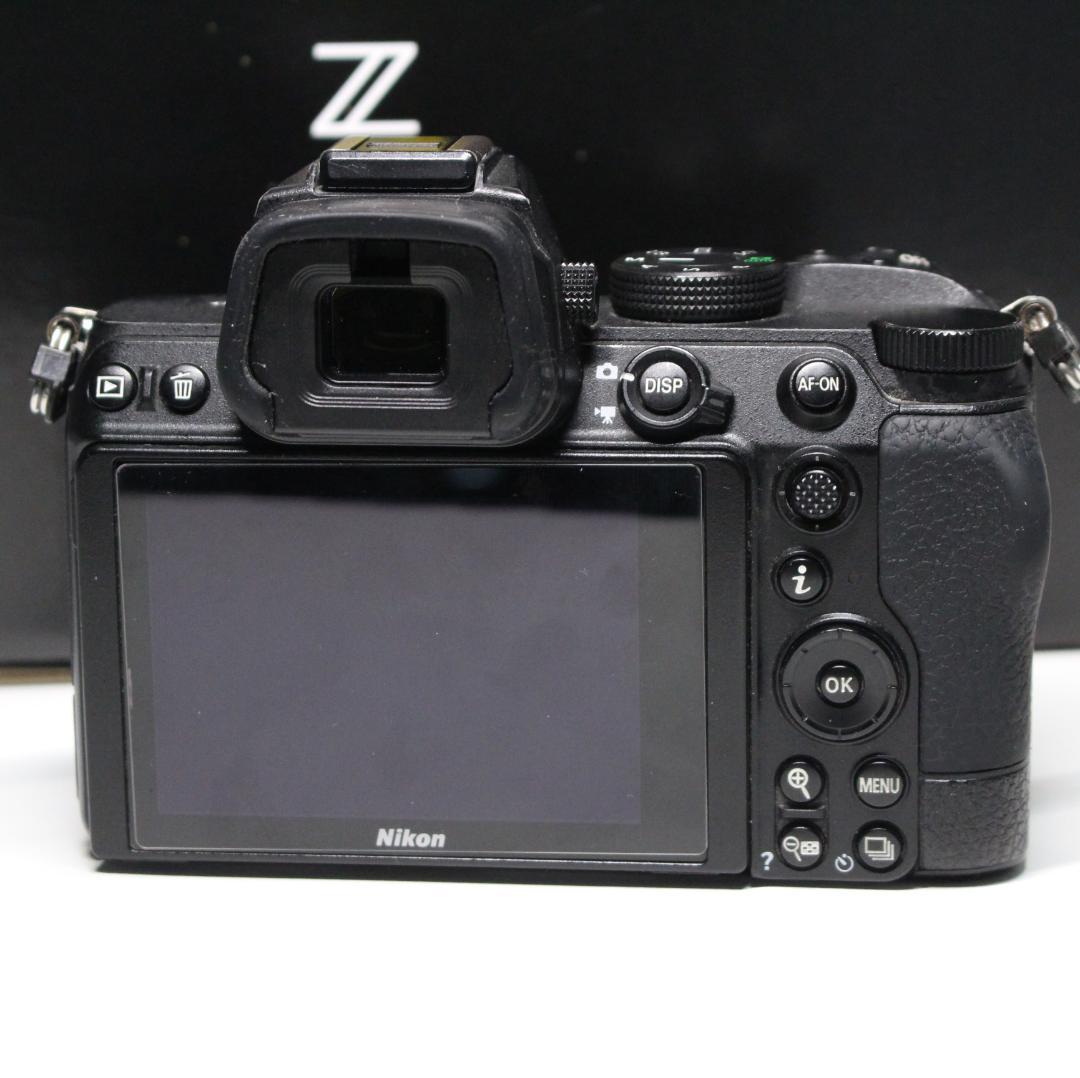 Nikon Z5 ミラーレス一眼 本体　ボディ ニコン
