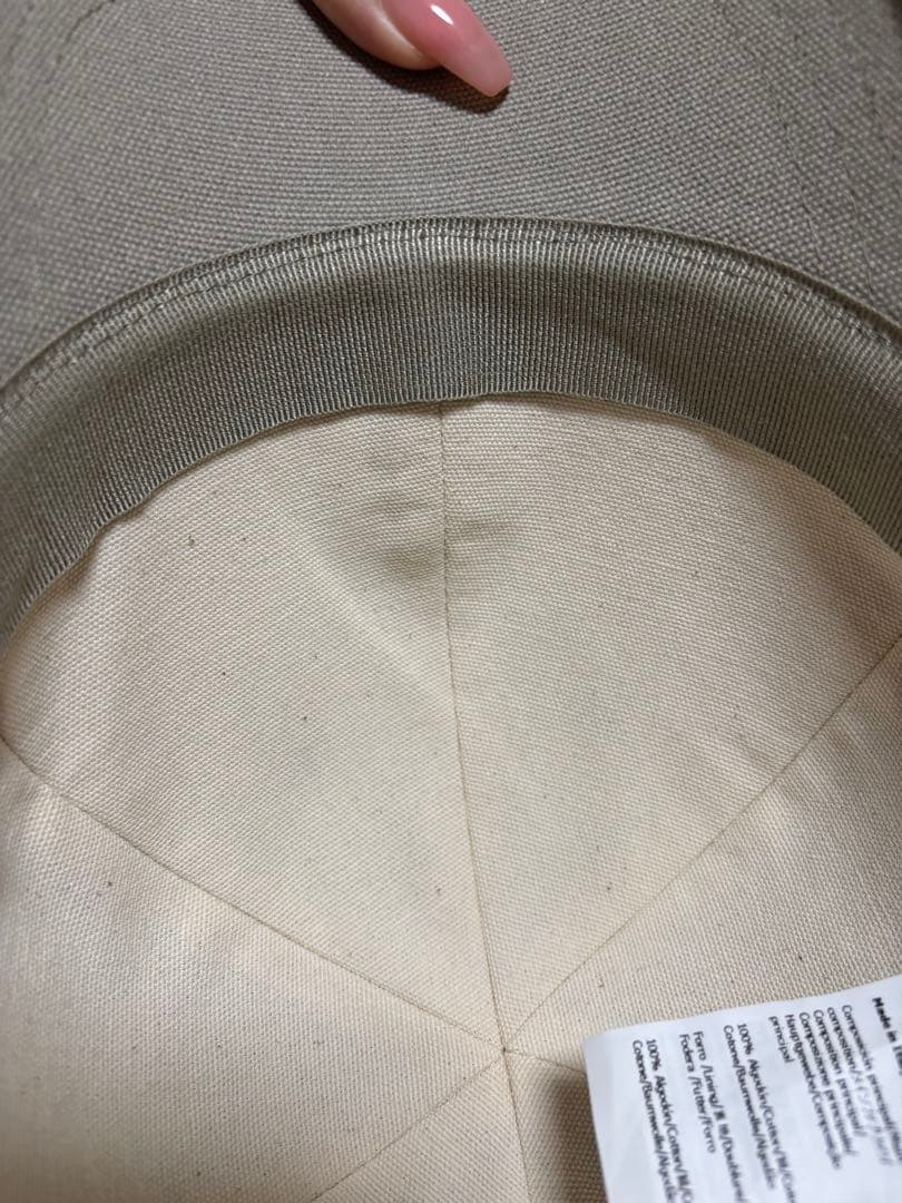 LOEWE パッチキャップ ベージュ