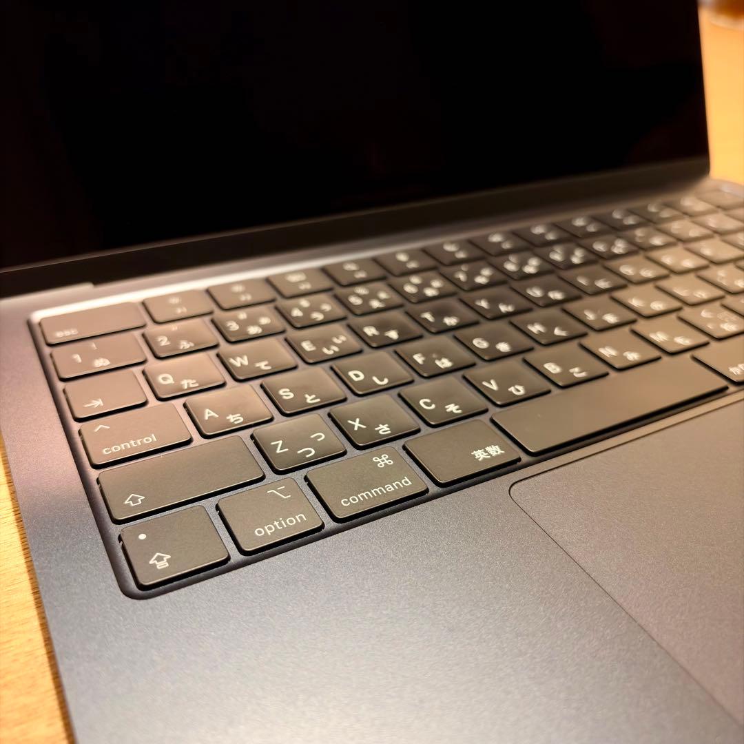 MacBook本体 MacBook Air (M2, 2022)