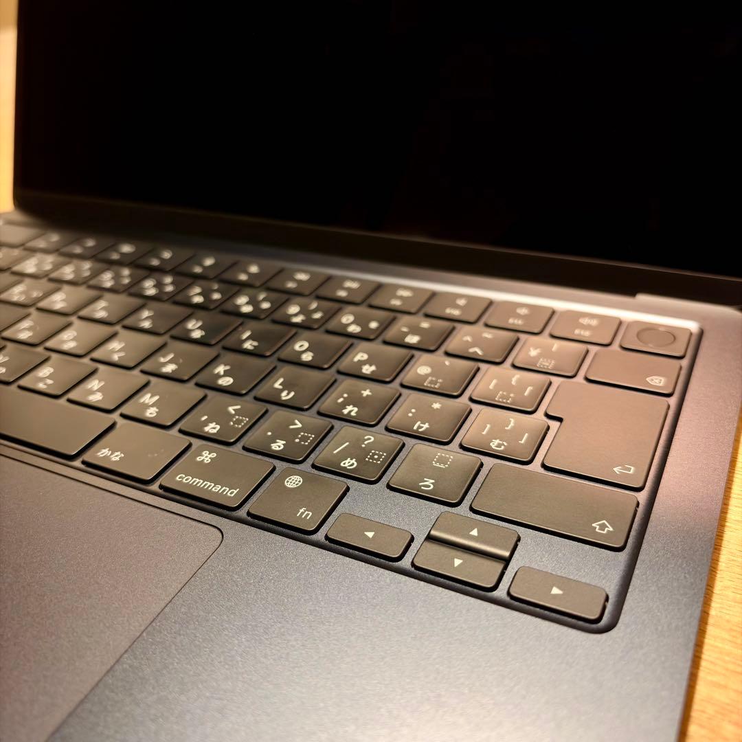 MacBook本体 MacBook Air (M2, 2022)