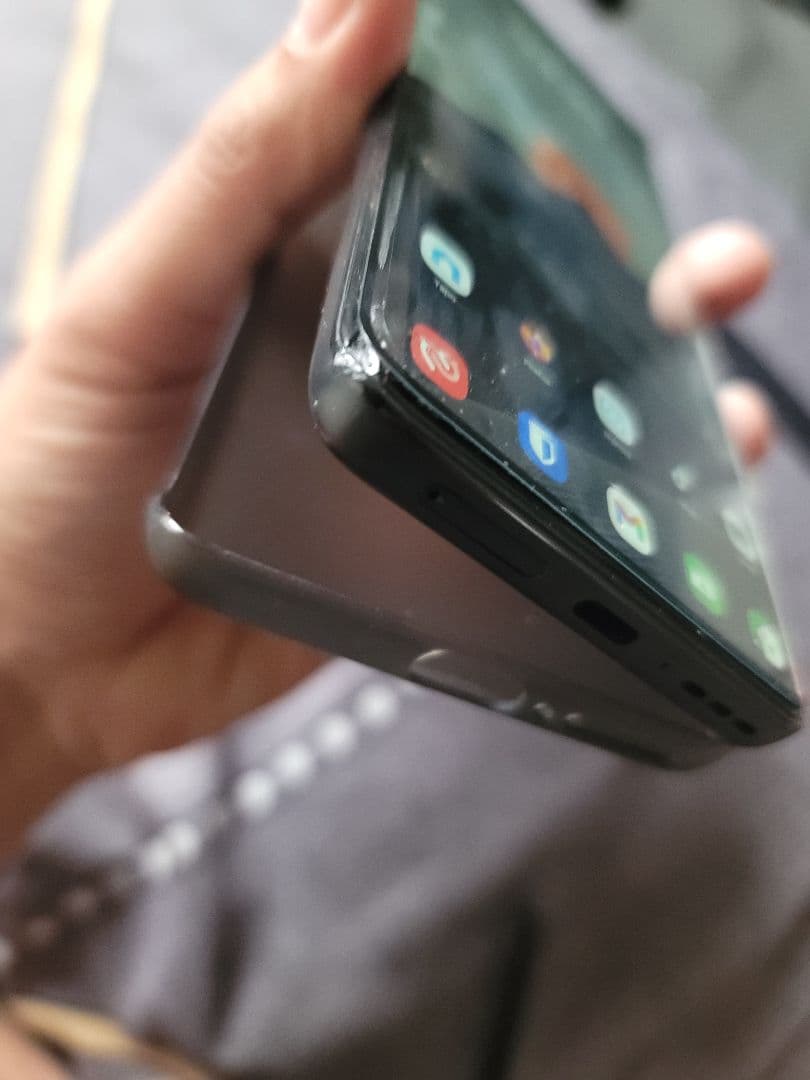 Motorola Edge 40 Neo 8/256GB 画面一部割れ