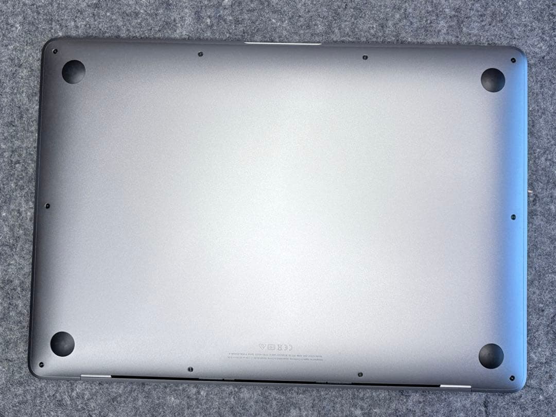 MacBook Air M1 スペースグレイ