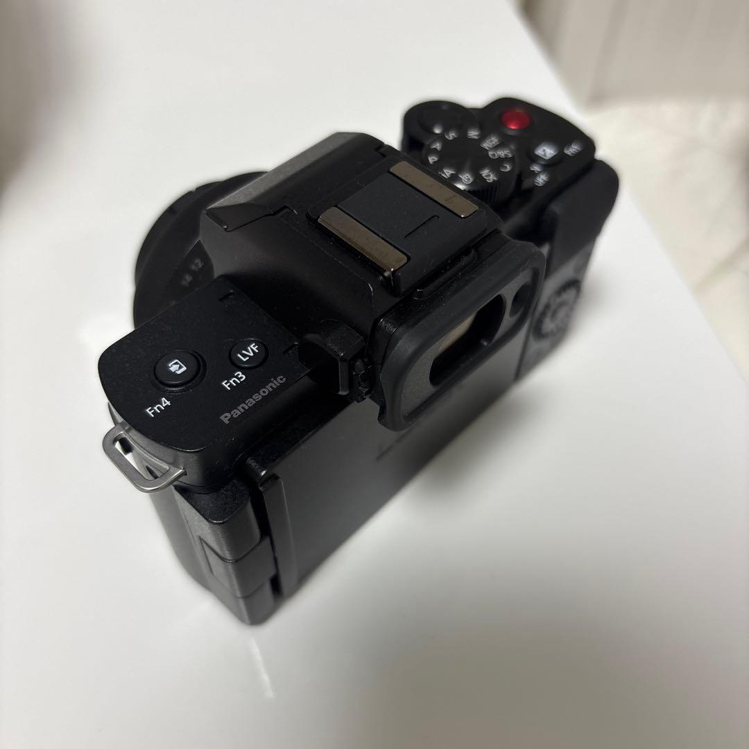 【ほぼ新品・保証有】 LUMIX ミラーレス一眼カメラ 三脚付き