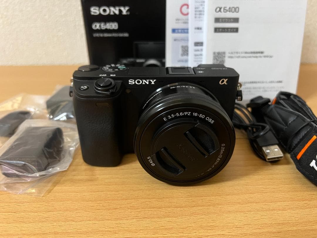 超美品 SONY α6400 パワーズームレンズキット ブラック