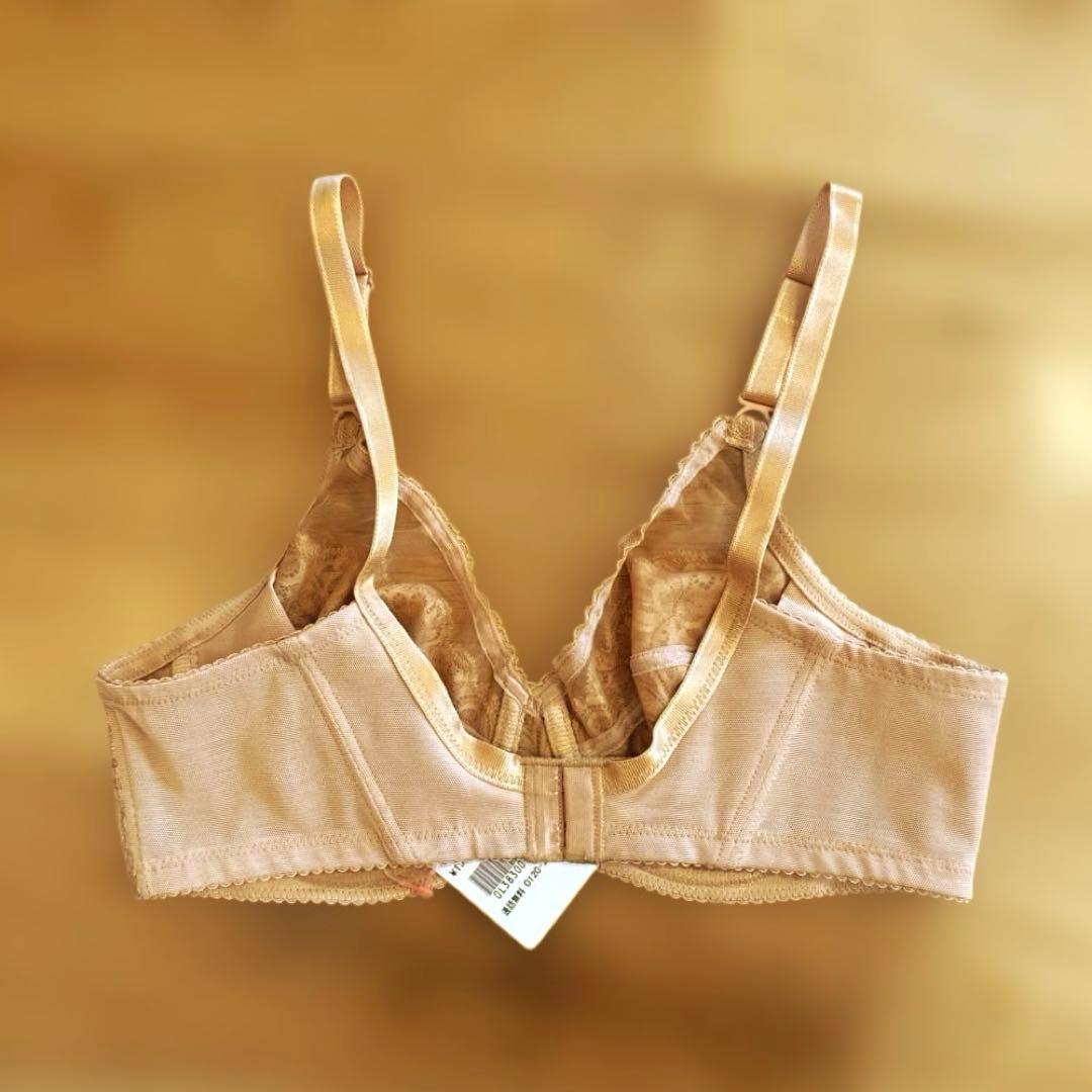 【新品タグ付き】ダイアナ ベージュ レースブラジャー B75