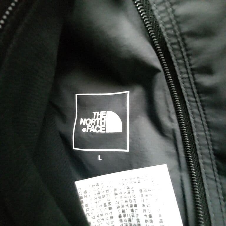 THE NORTH FACE リバーシブルテックエアーフーディ