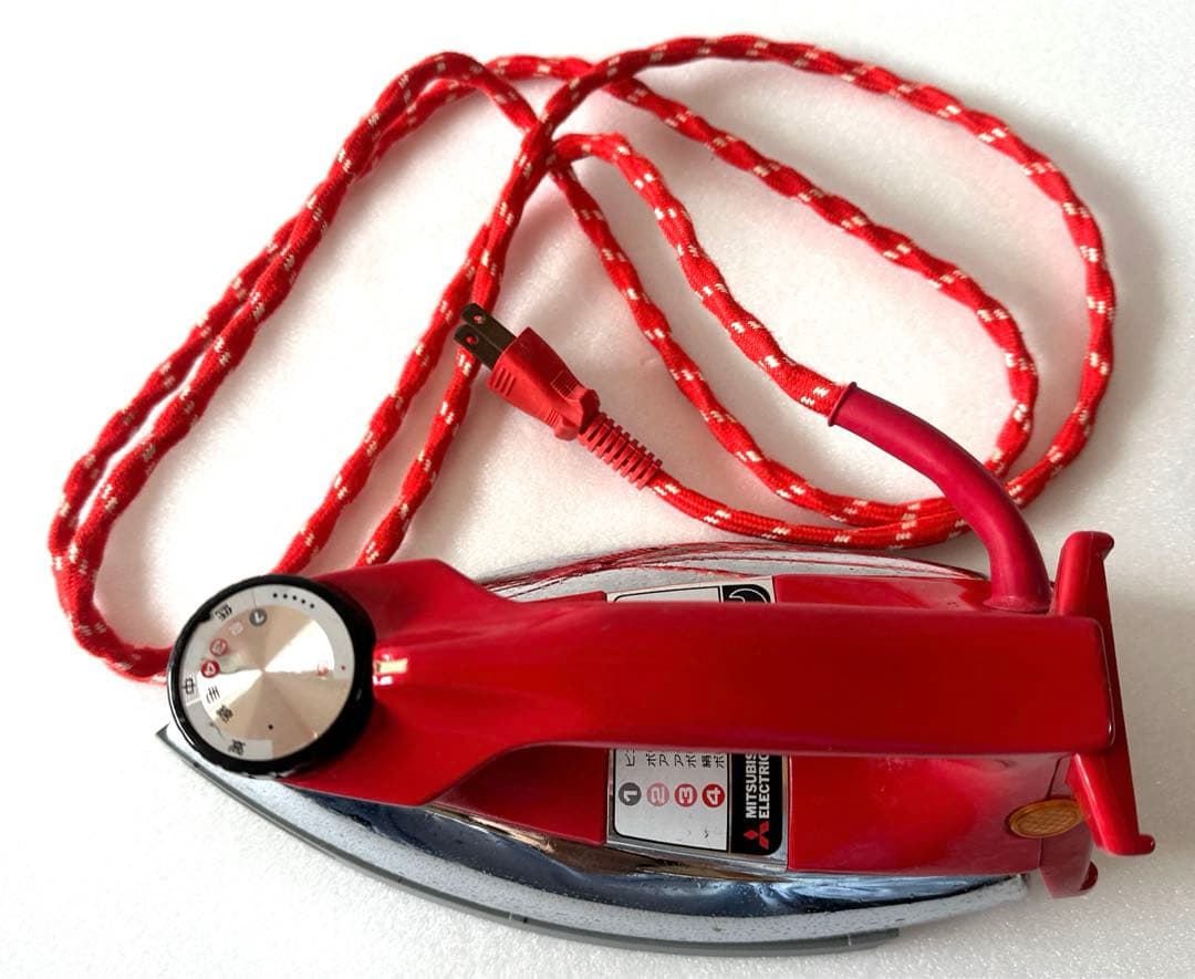 レトロ　三菱 アイロン 赤