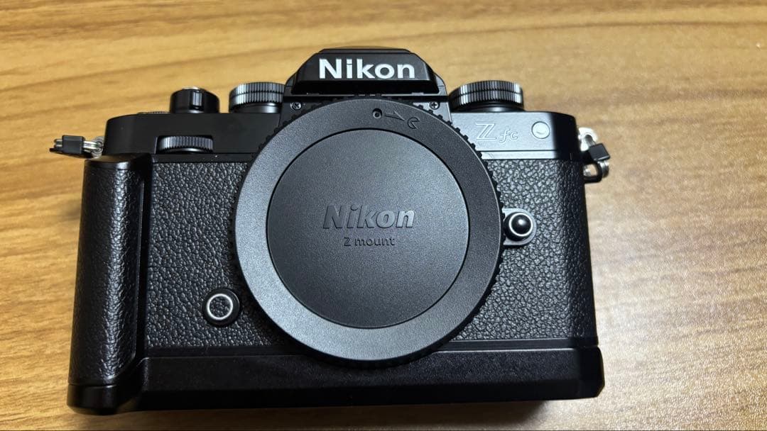 一眼レフ『Nikon zfc』&単焦点レンズ『Z 28/2.8』セット