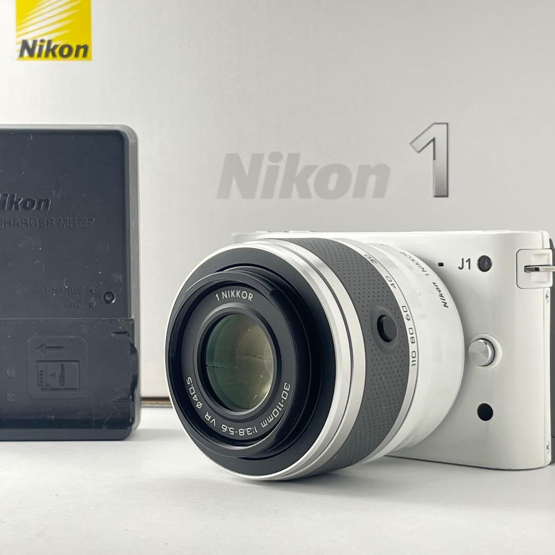 【極上美品・返品保証】Nikon1 J1ホワイト レンズキット