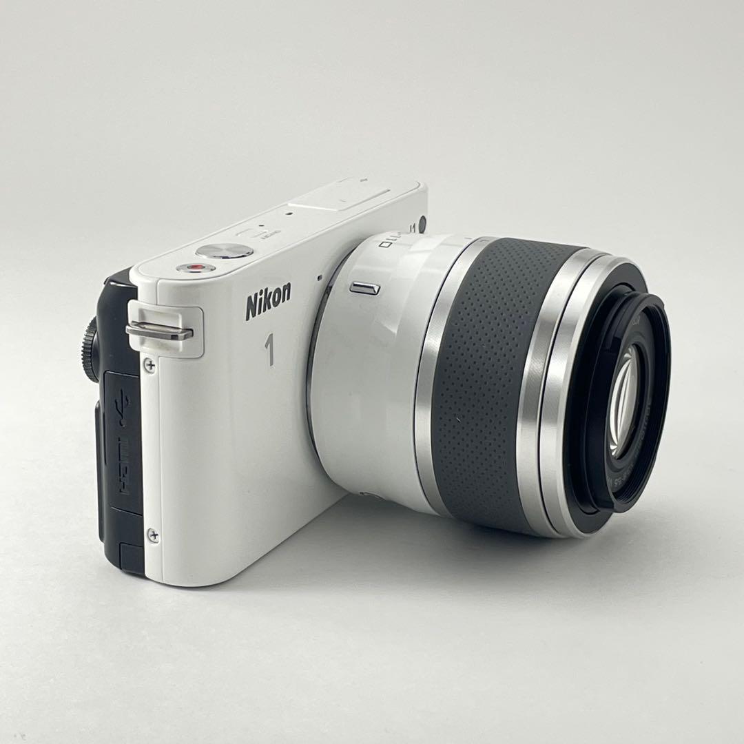 【極上美品・返品保証】Nikon1 J1ホワイト レンズキット