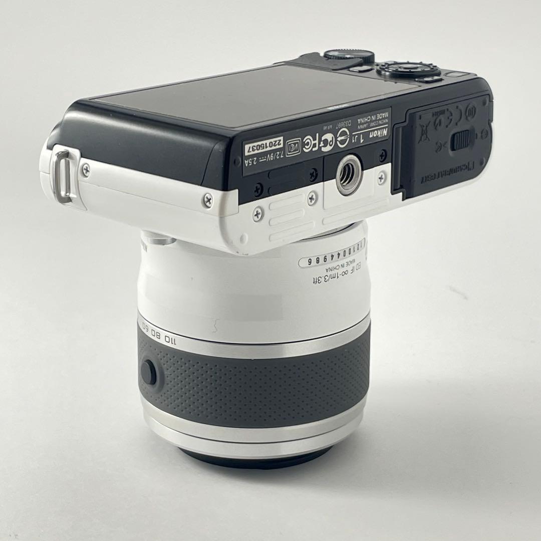 【極上美品・返品保証】Nikon1 J1ホワイト レンズキット