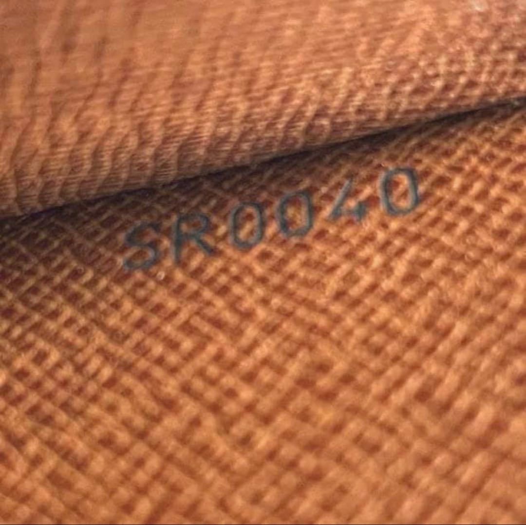 ■ルイ ヴィトン■ エピ セルヴィエット・アンバサダー ビジネスバック